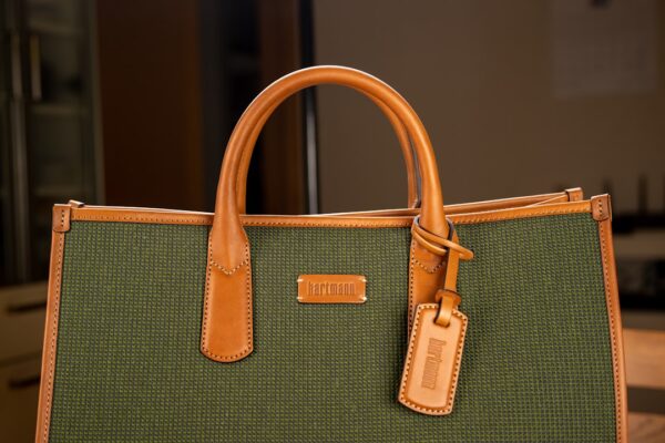 Photo trendy handbags